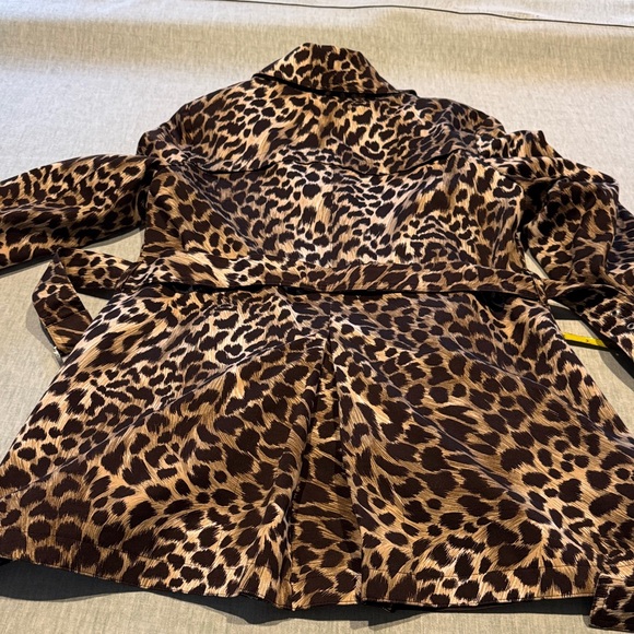 MICHAEL Michael Kors Leopard Print Trench Coat - Picture 11 of 15